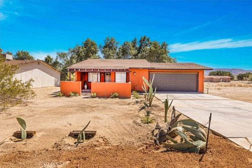 73627 Raymond Way, 29 Palms, CA, 92277-1658 | Card Image