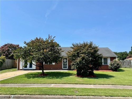 5113 Sammy St, Virginia Beach, VA, 23455-5220 | Card Image