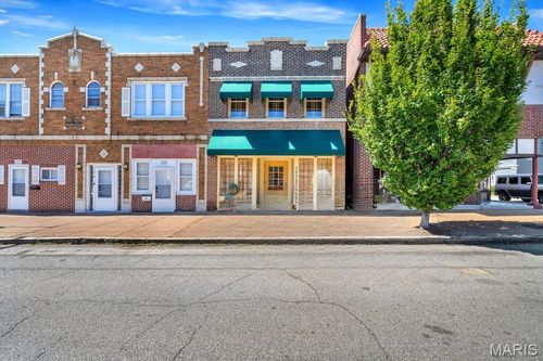 3203 Ivanhoe Ave, Saint Louis, MO, 63139-2225 | Card Image