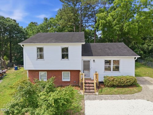 2729 Talbot Ct W, Raleigh, NC, 27610-5466 | Card Image