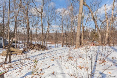 12456 Crystal Lake Dr, Cement City, MI, 49233-9511 | Card Image