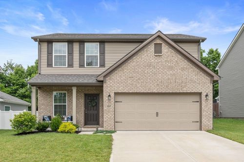 137 Kirkstall Way, Georgetown, KY, 40324-6800 | Card Image