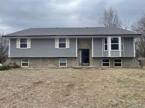 812 Harris St, Frontenac, KS, 66763-2106 | Card Image