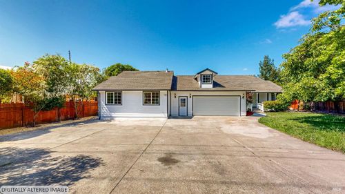 529 Middle Rincon Rd, Santa Rosa, CA, 95409-3106 | Card Image