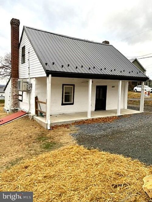 8604 Bakner Rd, WAYNESBORO, PA, 17268-8930 | Card Image