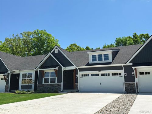 30-283 Canyon Creek Ct, Howell, MI, 48843-9204 | Card Image