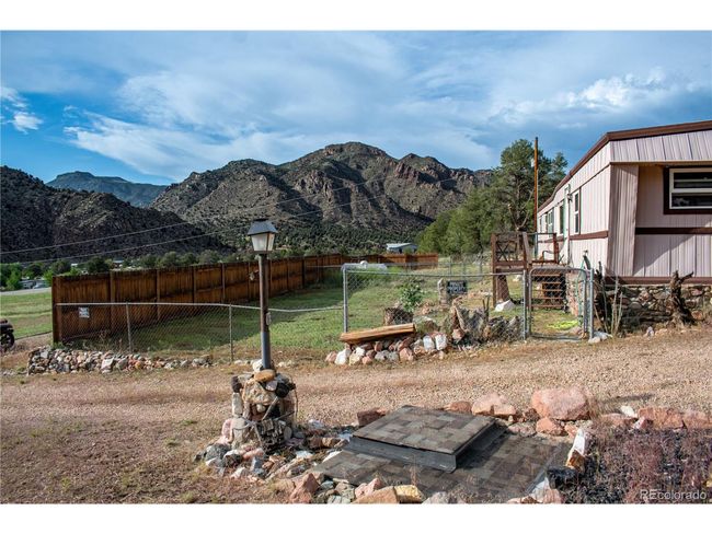25500 Us Highway 50, House other with 3 bedrooms, 1 bathrooms and null parking in Cotopaxi CO | Image 4