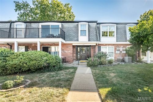 unit-b-853 Dumont Pl, Saint Louis, MO, 63125-2619 | Card Image