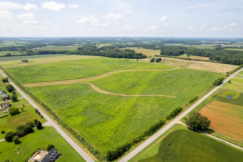 2 E Robertson Rd, Orlinda, TN, 37141 | Card Image