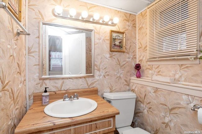 3 Netto Ln, House other with 4 bedrooms, 2 bathrooms and null parking in Plainview NY | Image 12