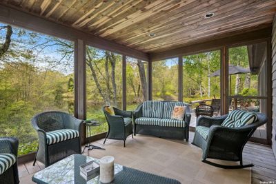 Screened porch with waterview | Image 2