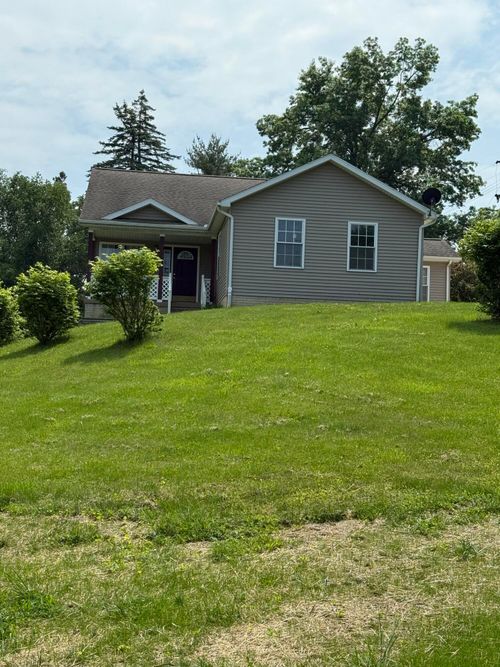 12 Picardy Pl, Hillsdale, MI, 49242-1116 | Card Image