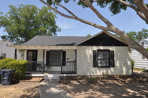 2724 Wayside Ave, Fort Worth, TX, 76110-2217 | Card Image