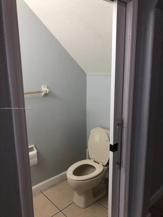 APT-1 - 8111 W 36 Th Ave, Townhouse with 2 bedrooms, 3 bathrooms and null parking in Hialeah FL | Image 11