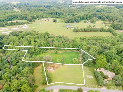 1147 Creekside Dr, Conover, NC, 28613-9174 | Card Image