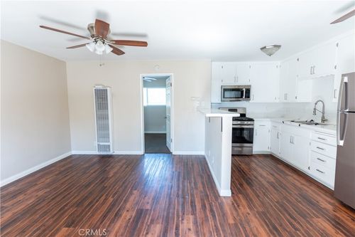 508 Huntington St, Huntington Beach, CA, 92648-4954 | Card Image