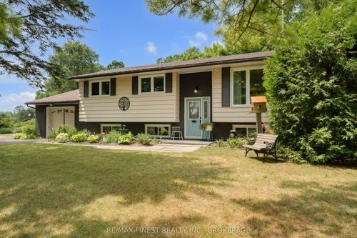 1089 County Rd 9, Napanee, ON, K7R0E4 | Card Image