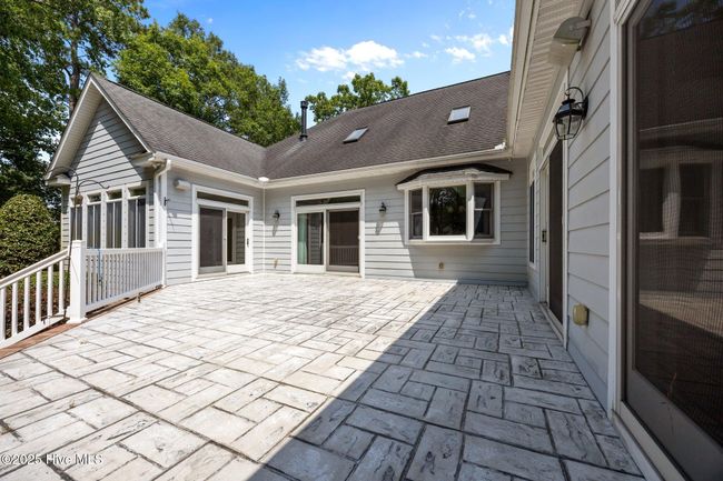 425 Cypress Landing Trl, House other with 4 bedrooms, 4 bathrooms and 2 parking in Chocowinity NC | Image 21