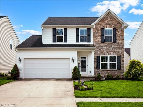 111 Slippery Rock Ln, Berea, OH, 44017-3159 | Card Image