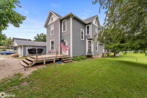 1639 S Iowa Ave, Washington, IA, 52353-9305 | Card Image