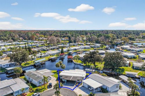 1050 Shawn Ct, Tavares, FL, 32778-4536 | Card Image