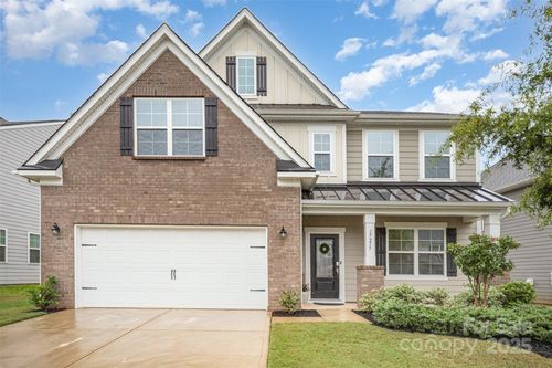 17217 River Race Dr, Huntersville, NC, 28078-3958 | Card Image
