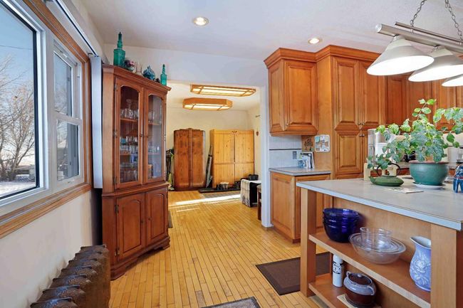 212 2 Ave, House other with 4 bedrooms, 2 bathrooms and 10 parking in Craigmyle AB | Image 14