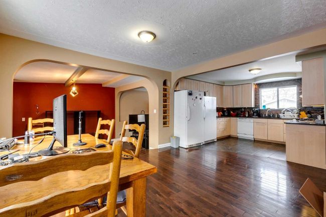 1116 37 Street Se, Home with 2 bedrooms, 1 bathrooms and 2 parking in Calgary AB | Image 7