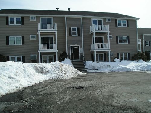 apt-28-1575 Braley Rd, New Bedford, MA, 02745-2200 | Card Image
