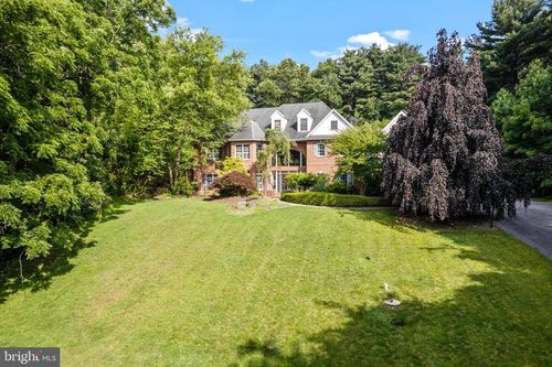 1238 Hunters Rd, MOHNTON, PA, 19540-8468 | Card Image