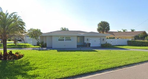 2109 Bayshore Dr, Belleair Beach, FL, 33786-3426 | Card Image