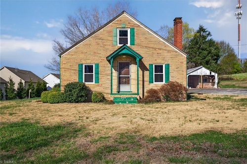 4520 Ebert Rd, Winston Salem, NC, 27127-8793 | Card Image