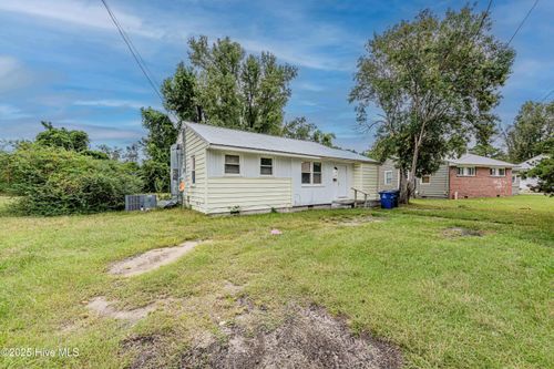 419 New River Dr, Jacksonville, NC, 28540-6005 | Card Image