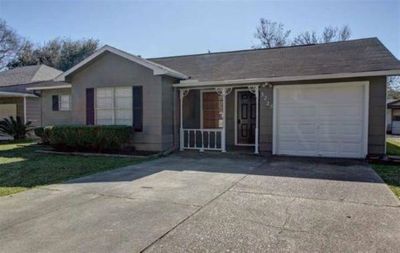 3225 North Dr, House other with 3 bedrooms, 1 bathrooms and null parking in Groves TX | Image 1