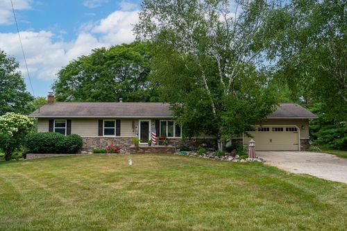 554 S Bamber Road, Union Charter Township, MI, 48858 | Card Image