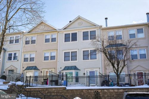 12125 Salemtown Dr, WOODBRIDGE, VA, 22192-6271 | Card Image