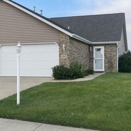 1331 California St, Hobart, IN, 46342-5887 | Card Image