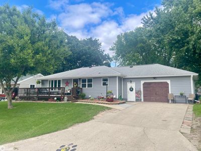 806 S 14th Street, Home with 3 bedrooms, 1 bathrooms and 1 parking in Clear Lake IA | Image 1