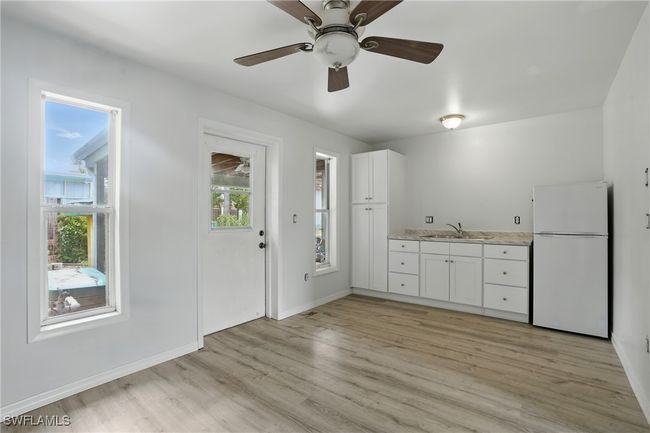 with access to porch | Image 21