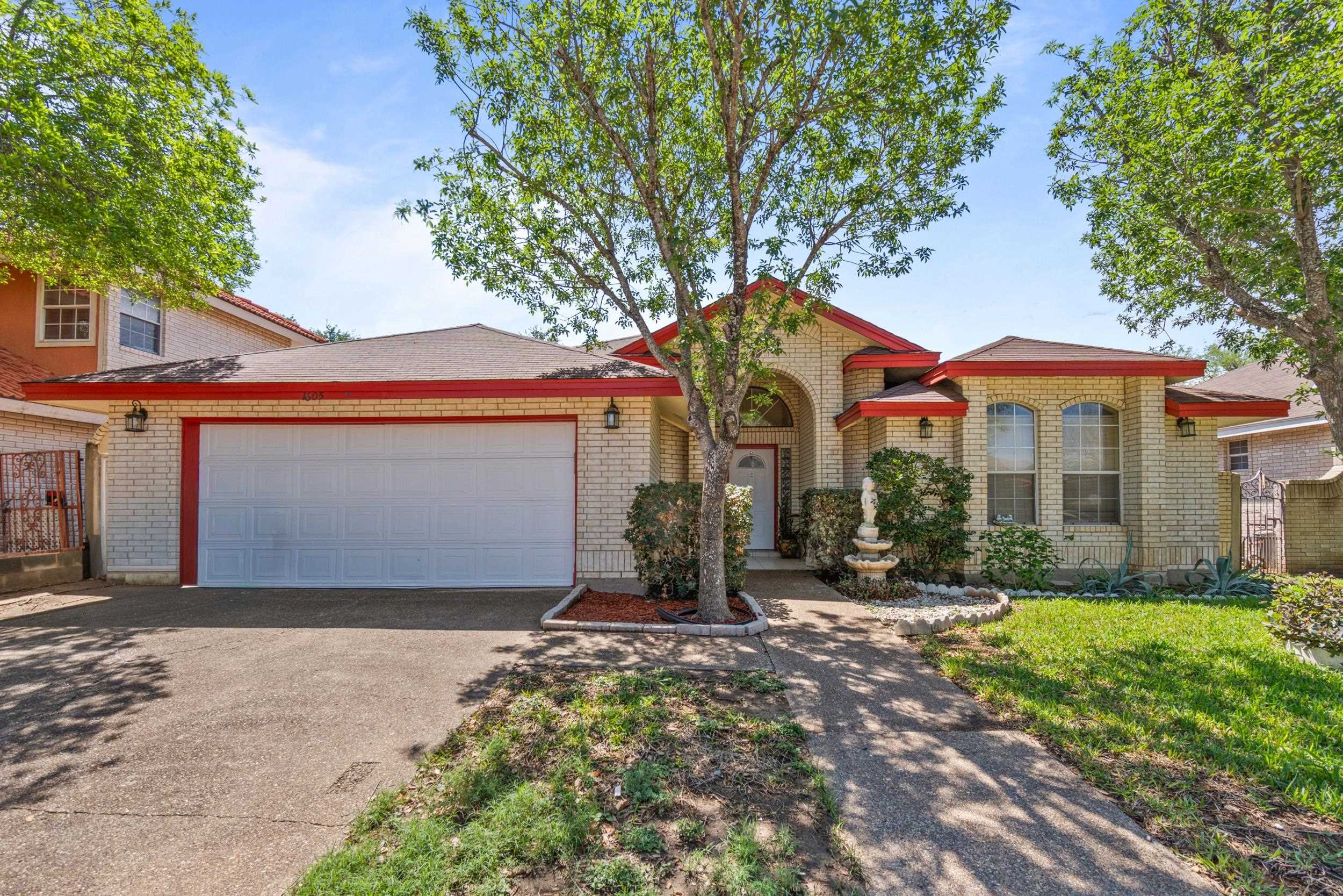 Residential in Laredo 5