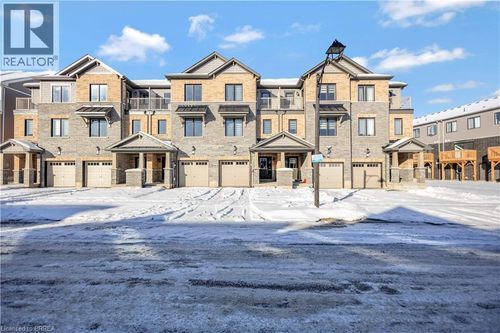 {{alt}} | Card Image