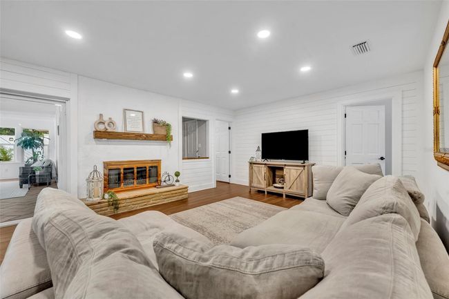 137 N Spring Lake Dr, House other with 5 bedrooms, 3 bathrooms and null parking in Altamonte Springs FL | Image 10
