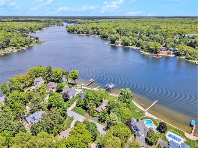 15919 Orchard Point Dr, House other with 6 bedrooms, 6 bathrooms and null parking in Spring Lake MI | Image 49