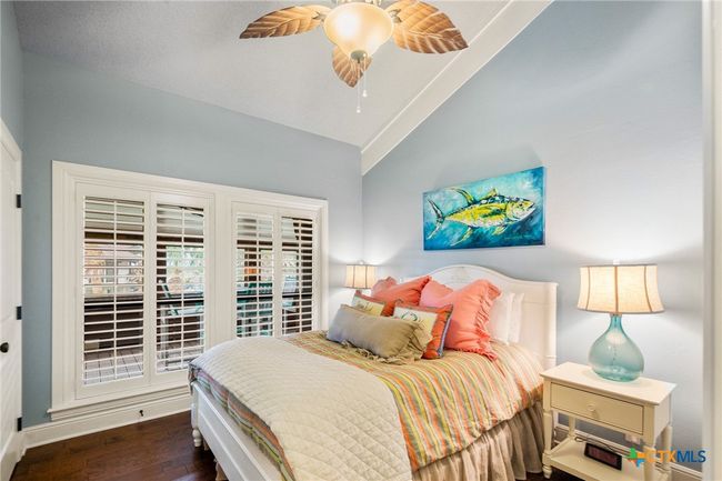 2133 W Maple St, House other with 4 bedrooms, 5 bathrooms and null parking in Port O Connor TX | Image 22