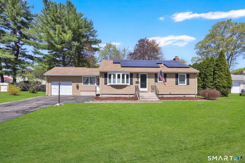 124 Lydall Rd, East Hartford, CT, 06118-2047 | Card Image