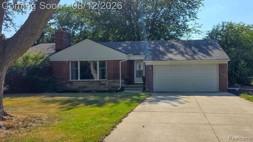14111 Hillcrest St, Livonia, MI, 48154-4315 | Card Image