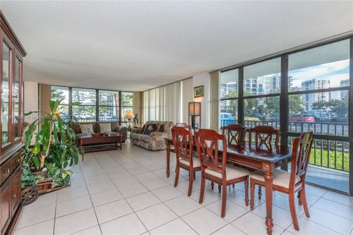 110-800 Parkview Dr, Hallandale Beach, FL, 33009 | Card Image