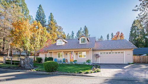 1025 Anglers Pl, Shady Cove, OR, 97539-7704 | Card Image