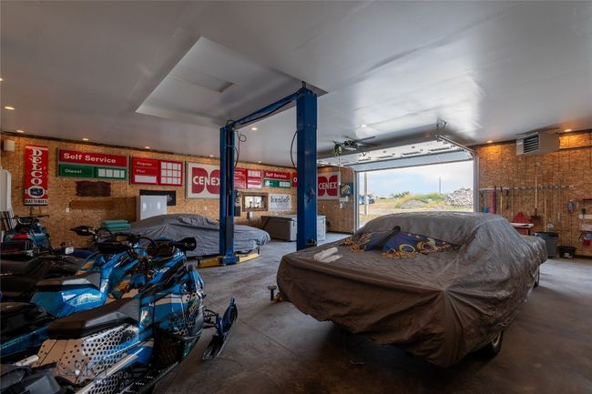 21 Jim Parrent Ln, House other with 3 bedrooms, 2 bathrooms and null parking in Big Timber MT | Image 12