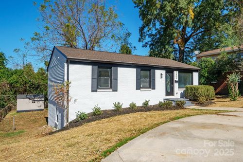 2409 Abelwood Rd, Charlotte, NC, 28216-4206 | Card Image